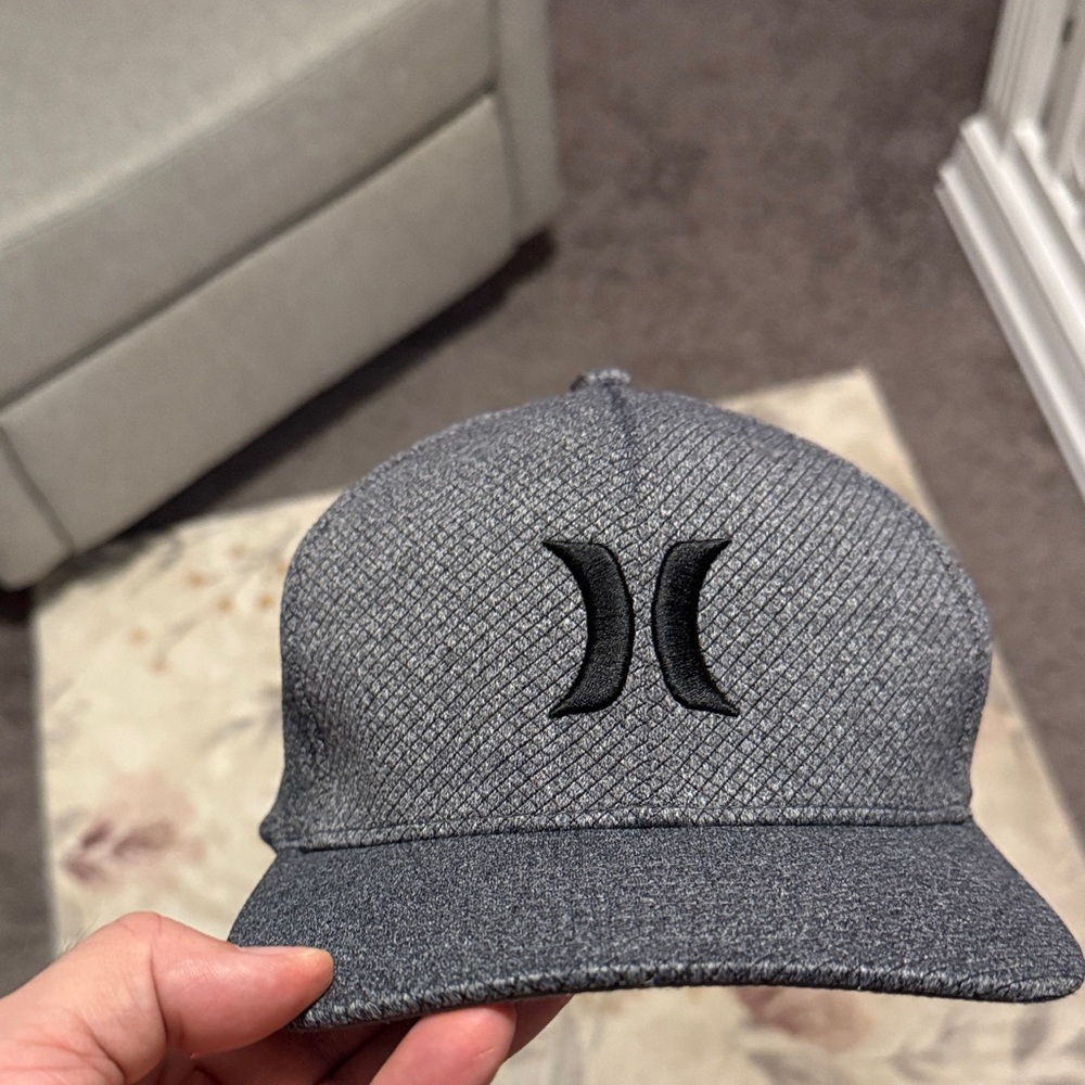 Hurley Charcoal Textured Snapback Cap
